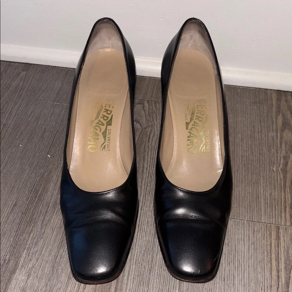 Salvatore FERRAGAMO Metallic Pewter High Heels Pumps